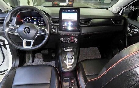 Renault Captur II, 2023 год, 1 290 005 рублей, 9 фотография