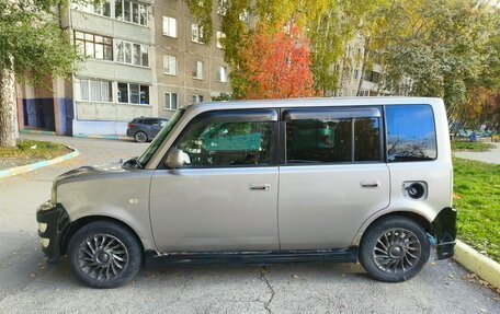 Toyota bB I рестайлинг, 2002 год, 300 000 рублей, 10 фотография