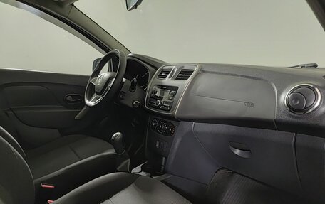 Renault Logan II, 2020 год, 790 000 рублей, 13 фотография
