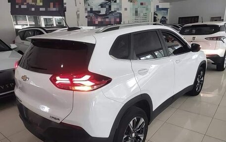 Chevrolet Tracker, 2021 год, 950 000 рублей, 6 фотография