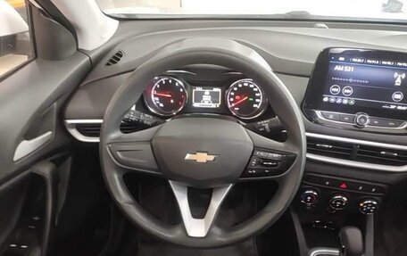 Chevrolet Tracker, 2021 год, 950 000 рублей, 10 фотография