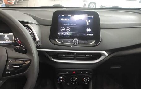 Chevrolet Tracker, 2021 год, 950 000 рублей, 12 фотография