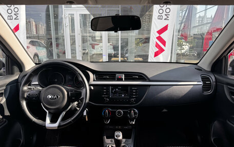 KIA Rio IV, 2017 год, 1 095 000 рублей, 10 фотография