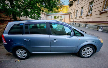 Opel Zafira B, 2011 год, 570 000 рублей, 3 фотография