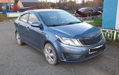 KIA Rio III рестайлинг, 2013 год, 820 000 рублей, 2 фотография