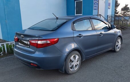 KIA Rio III рестайлинг, 2013 год, 820 000 рублей, 3 фотография