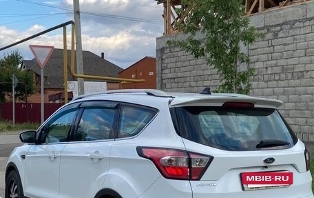 Ford Kuga III, 2017 год, 1 650 000 рублей, 4 фотография