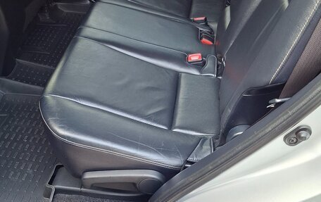 Toyota RAV4, 2013 год, 1 900 000 рублей, 12 фотография