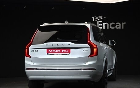 Volvo XC90 II рестайлинг, 2025 год, 7 555 069 рублей, 4 фотография