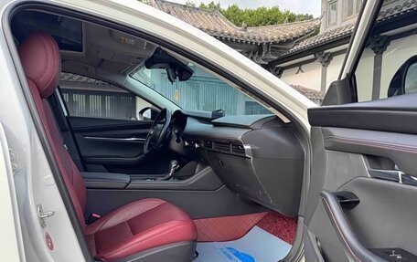 Mazda 3, 2023 год, 1 376 000 рублей, 9 фотография