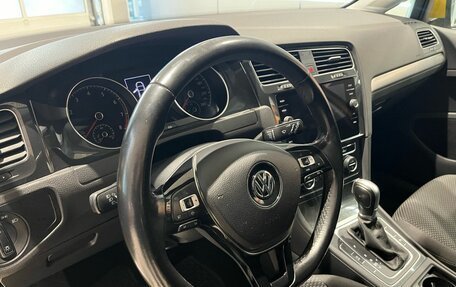 Volkswagen Golf VII, 2018 год, 1 599 000 рублей, 11 фотография