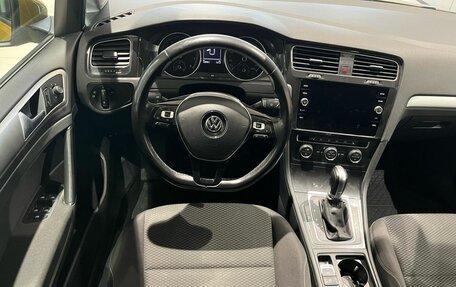 Volkswagen Golf VII, 2018 год, 1 599 000 рублей, 12 фотография