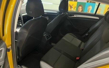 Volkswagen Golf VII, 2018 год, 1 599 000 рублей, 19 фотография