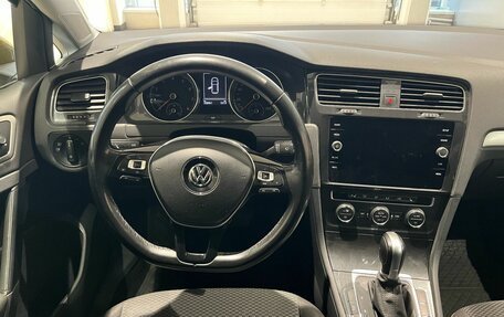 Volkswagen Golf VII, 2018 год, 1 599 000 рублей, 13 фотография