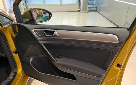 Volkswagen Golf VII, 2018 год, 1 599 000 рублей, 17 фотография