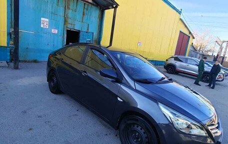 Hyundai Solaris II рестайлинг, 2016 год, 590 000 рублей, 3 фотография