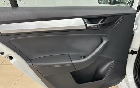 Skoda Rapid I, 2019 год, 1 560 000 рублей, 17 фотография