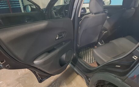 Honda Vezel, 2020 год, 1 900 000 рублей, 8 фотография