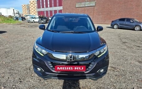 Honda Vezel, 2020 год, 1 900 000 рублей, 3 фотография