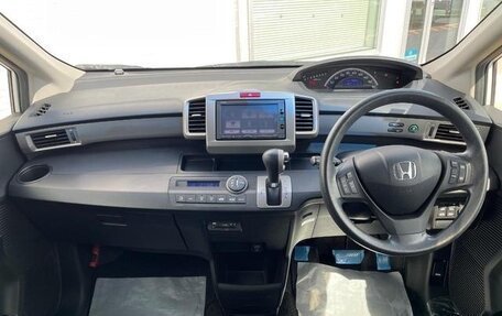 Honda Freed I, 2015 год, 970 000 рублей, 4 фотография