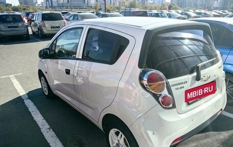 Chevrolet Spark III, 2012 год, 685 000 рублей, 3 фотография