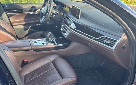 BMW 7 серия, 2017 год, 4 500 000 рублей, 7 фотография