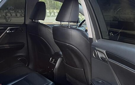 Lexus RX IV рестайлинг, 2017 год, 3 175 000 рублей, 7 фотография