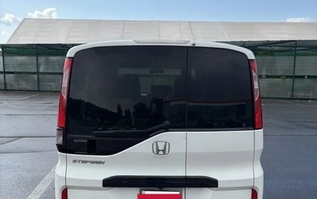 Honda Stepwgn IV, 2015 год, 1 700 000 рублей, 3 фотография