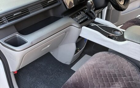 Honda Stepwgn IV, 2015 год, 1 700 000 рублей, 10 фотография