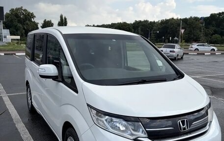 Honda Stepwgn IV, 2015 год, 1 700 000 рублей, 6 фотография