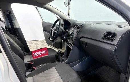 Volkswagen Polo VI (EU Market), 2013 год, 740 000 рублей, 12 фотография