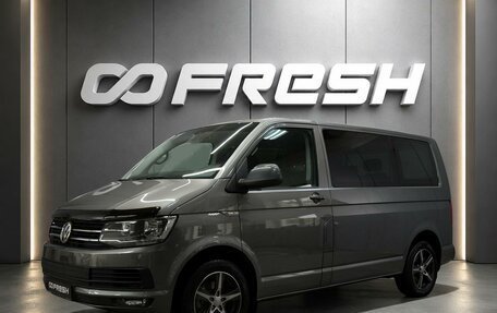 Volkswagen Caravelle T6 рестайлинг, 2016 год, 4 250 000 рублей, 1 фотография