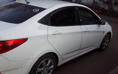 Hyundai Solaris II рестайлинг, 2013 год, 470 000 рублей, 3 фотография