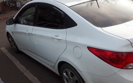 Hyundai Solaris II рестайлинг, 2013 год, 470 000 рублей, 7 фотография