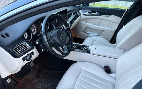 Mercedes-Benz CLS, 2015 год, 2 600 000 рублей, 10 фотография