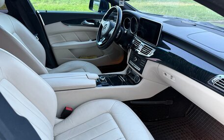 Mercedes-Benz CLS, 2015 год, 2 600 000 рублей, 11 фотография