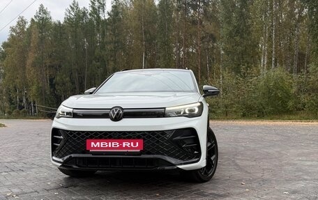 Volkswagen Tiguan, 2024 год, 5 300 000 рублей, 2 фотография