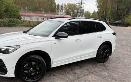 Volkswagen Tiguan, 2024 год, 5 300 000 рублей, 9 фотография