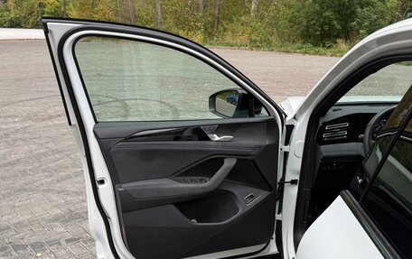Volkswagen Tiguan, 2024 год, 5 300 000 рублей, 11 фотография