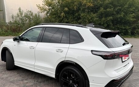 Volkswagen Tiguan, 2024 год, 5 300 000 рублей, 7 фотография