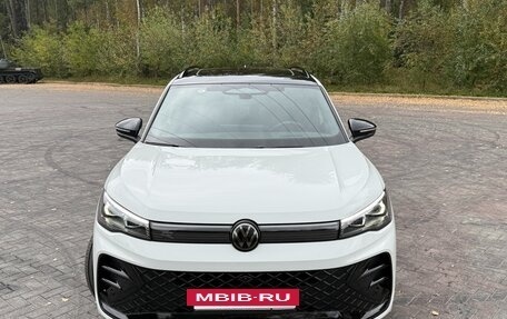 Volkswagen Tiguan, 2024 год, 5 300 000 рублей, 10 фотография