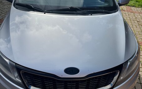 KIA Rio III рестайлинг, 2013 год, 880 000 рублей, 4 фотография