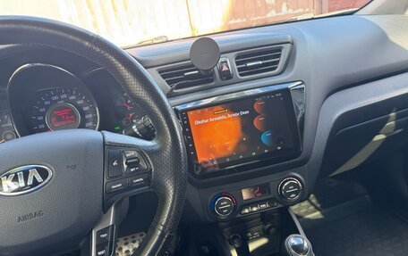 KIA Rio III рестайлинг, 2013 год, 880 000 рублей, 7 фотография