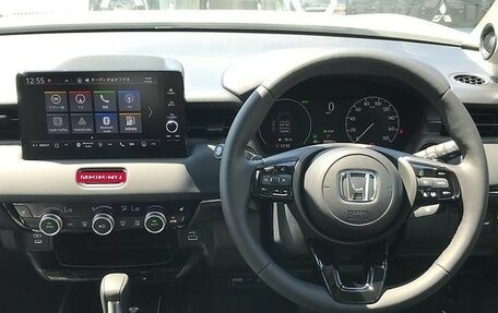 Honda Vezel, 2026 год, 1 820 000 рублей, 3 фотография