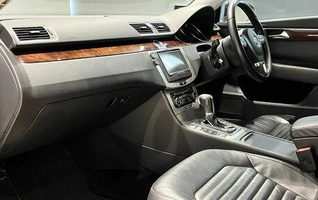 Volkswagen Passat B7, 2011 год, 1 095 000 рублей, 16 фотография