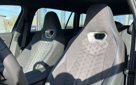 Volkswagen Passat, 2026 год, 4 360 000 рублей, 12 фотография