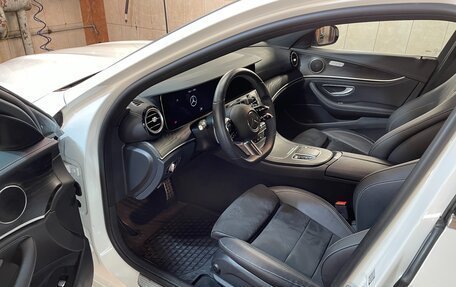 Mercedes-Benz E-Класс, 2021 год, 5 350 000 рублей, 5 фотография