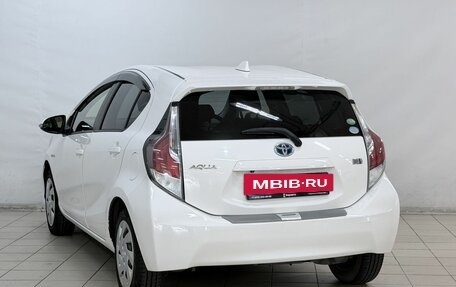 Toyota Aqua I, 2015 год, 899 000 рублей, 5 фотография