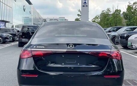 Mercedes-Benz E-Класс, 2024 год, 5 569 113 рублей, 6 фотография