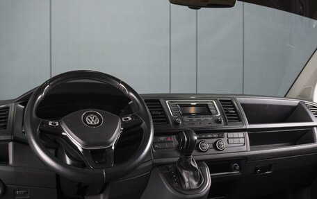 Volkswagen Caravelle T6 рестайлинг, 2016 год, 4 250 000 рублей, 5 фотография